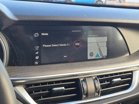 Used 2023 Alfa Romeo Stelvio Ti image 29