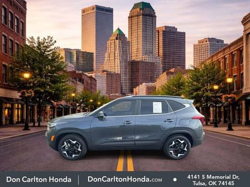 Used 2025 Kia Seltos EX w/ EX Sunroof Package AWD/4WD image 8