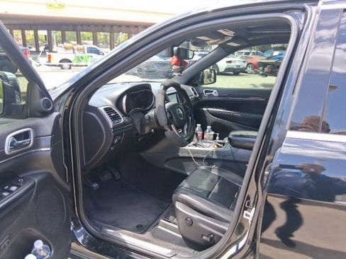 Used 2018 Jeep Grand Cherokee Limited w/ Luxury Group II RWD image 8