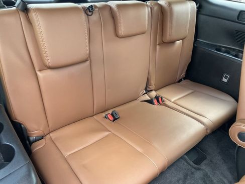 Used 2017 Toyota Highlander Limited AWD/4WD image 27