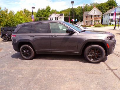 New 2026 Jeep Grand Cherokee Altitude