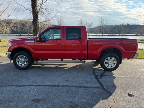 Used 2015 Ford F350 Lariat image 4