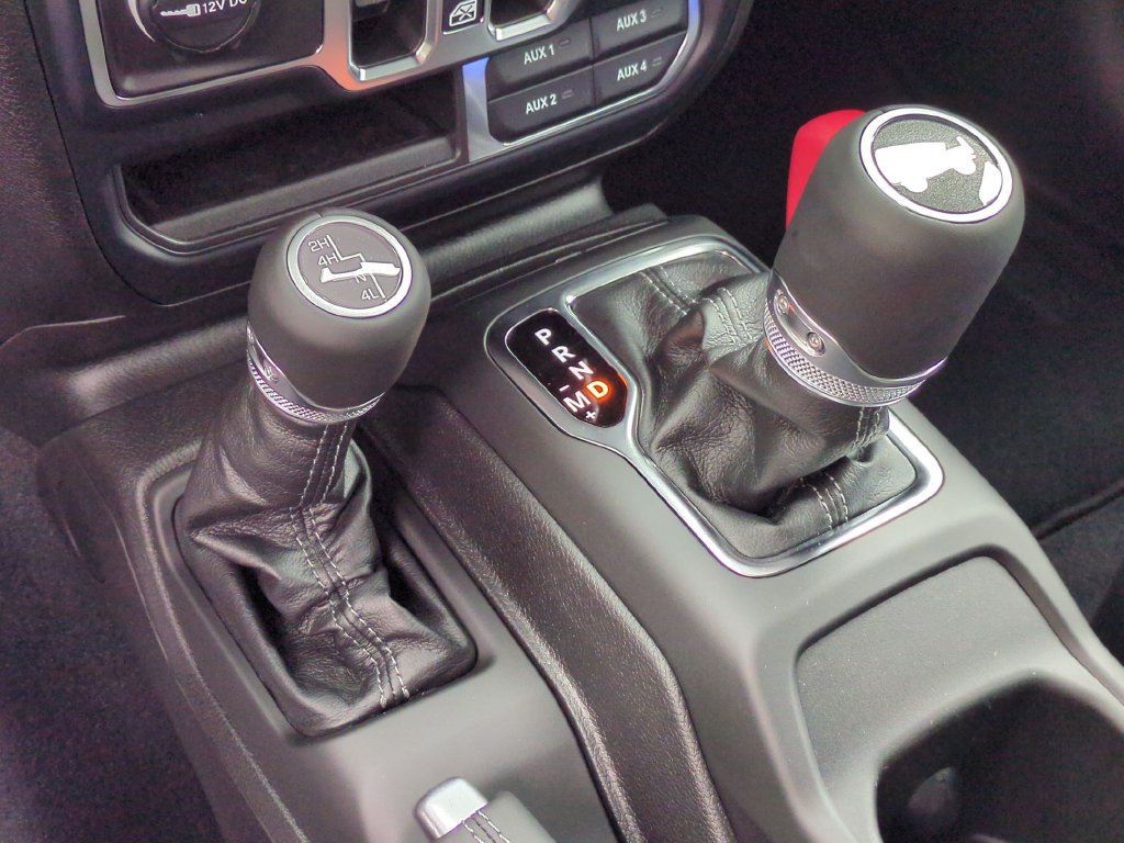 New 2027 Jeep Wrangler Unlimited Sahara AWD/4WD image 25