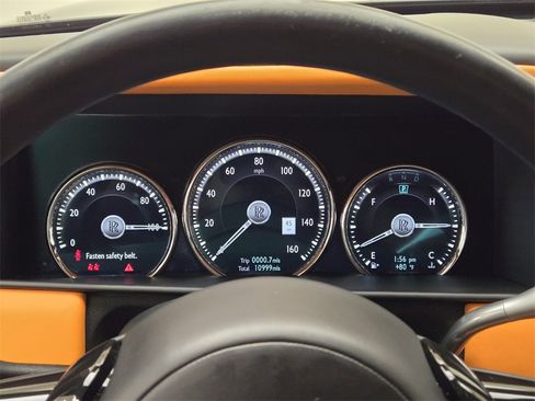 Certified 2022 Rolls-Royce Cullinan w/ Dark Exterior Package image 38