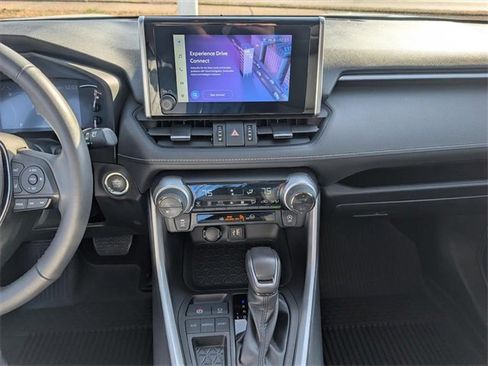 Used 2023 Toyota RAV4 XLE Premium image 10