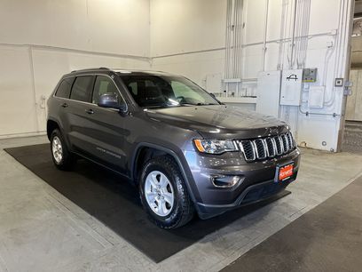 Used 2017 Jeep Grand Cherokee Laredo w/ Quick Order Package 23E