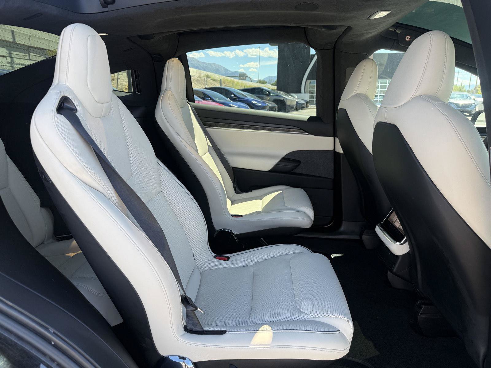 Used 2022 Tesla Model X Plaid AWD/4WD image 21