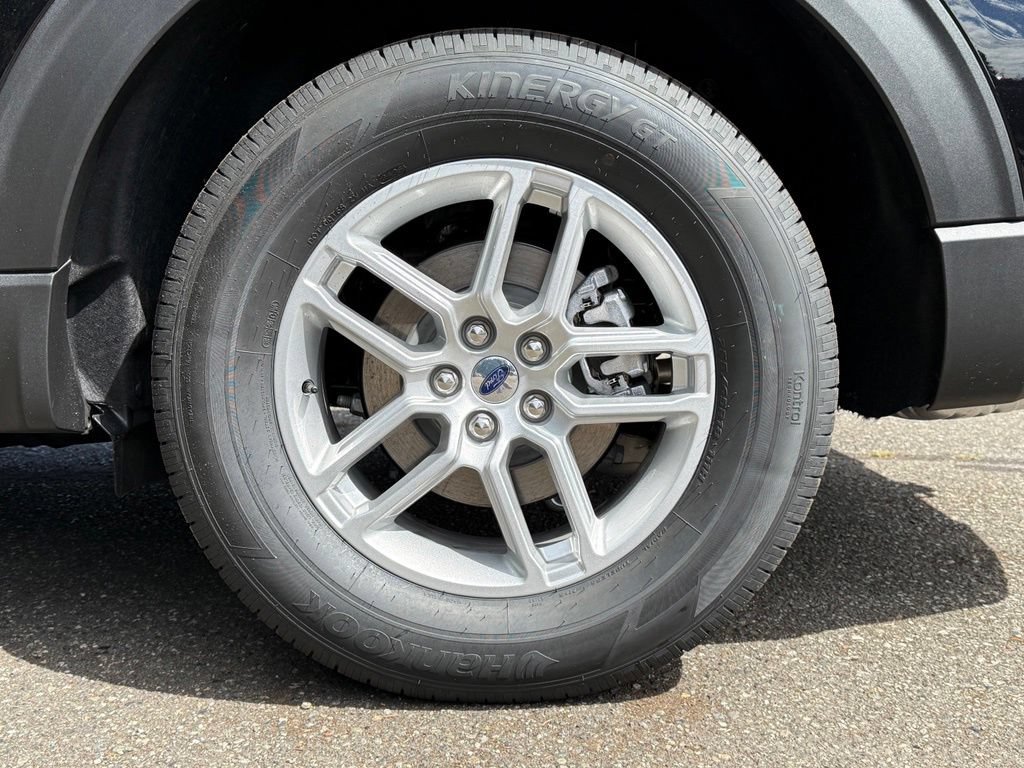 New 2026 Ford Explorer Active AWD/4WD image 32