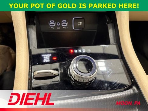 Used 2025 Jeep Grand Cherokee Limited w/ Black Appearance Package image 36