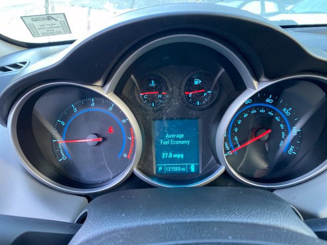 Used 2012 Chevrolet Cruze LS FWD image 12