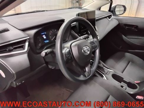 Used 2024 Toyota Corolla LE FWD image 11