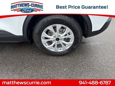 New 2025 Ford Escape Active image 13