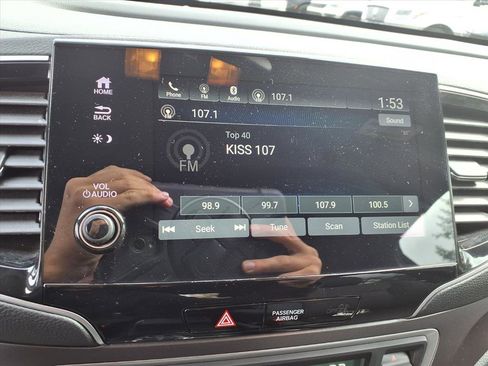 Used 2021 Honda Passport Sport image 14