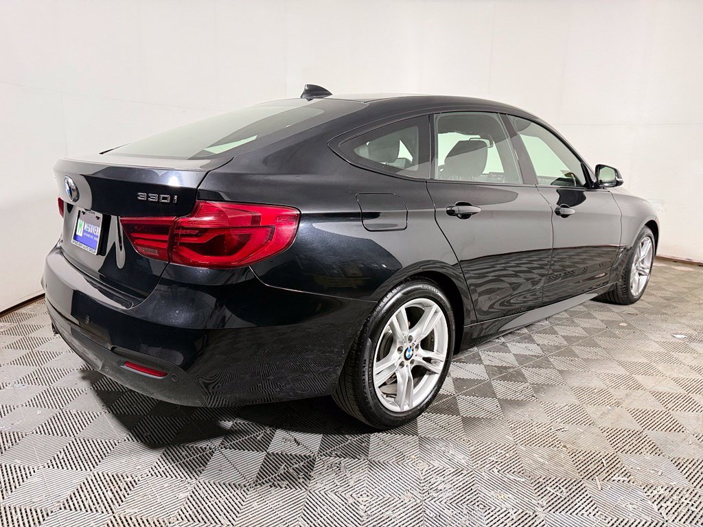 Used 2018 BMW 330i Gran Turismo xDrive AWD/4WD image 7