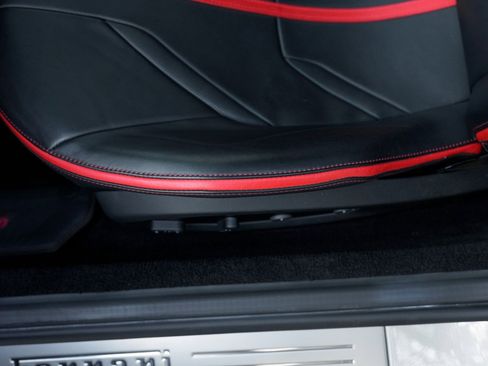 Used 2022 Ferrari 812 GTS RWD image 27