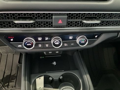 New 2026 Honda HR-V EX-L image 16