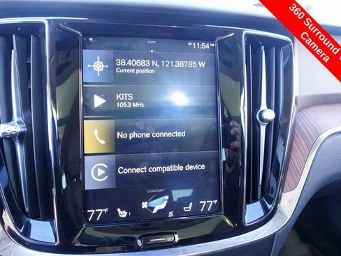 Used 2020 Volvo V60 T5 Momentum w/ Protection Package Premier image 17