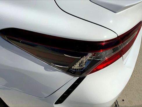 Used 2021 Toyota Camry SE w/ Convenience Package image 27