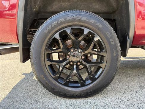 Used 2014 GMC Sierra 1500 SLE image 18