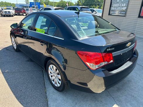 Used 2011 Chevrolet Cruze LS w/ Connectivity Package FWD image 7