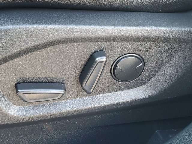 Certified 2024 Ford Edge Titanium AWD/4WD image 8