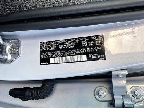 Used 2022 Volvo XC40 P8 Recharge Plus image 30