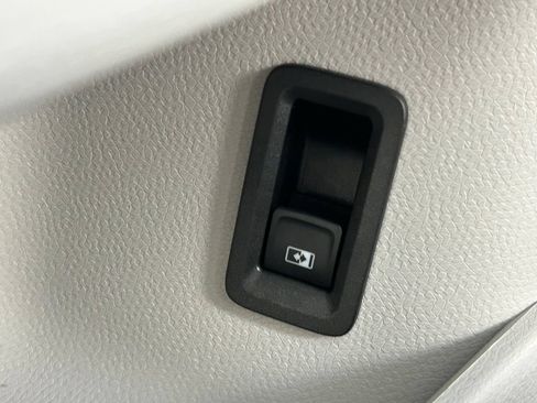 Used 2025 Volkswagen ID. Buzz Pro S Plus RWD image 56