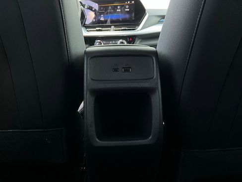 Used 2025 Chevrolet Trax LT image 12