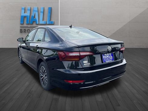 Used 2019 Volkswagen Jetta SE FWD image 3