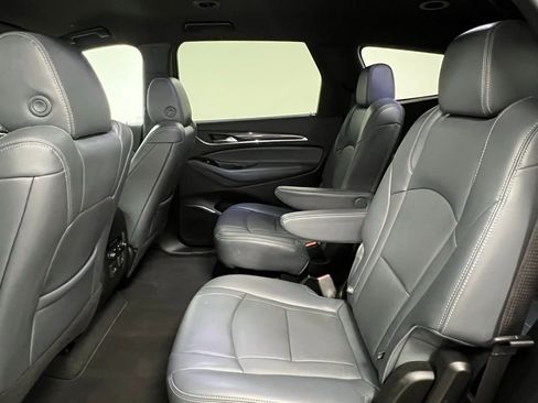 Used 2024 Buick Enclave Premium image 53