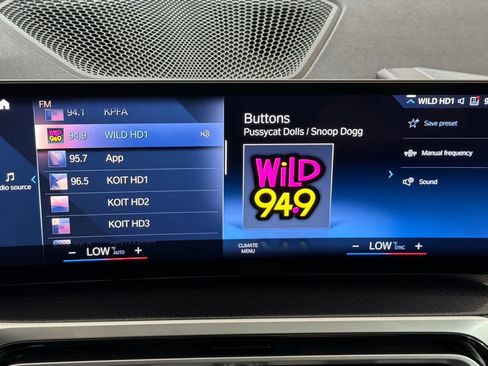 Used 2023 BMW 230i Coupe w/ M Sport Package image 17