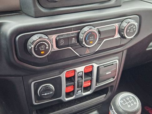 Certified 2018 Jeep Wrangler Unlimited Sport S image 26