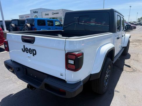 New 2026 Jeep Gladiator Sport AWD/4WD image 3