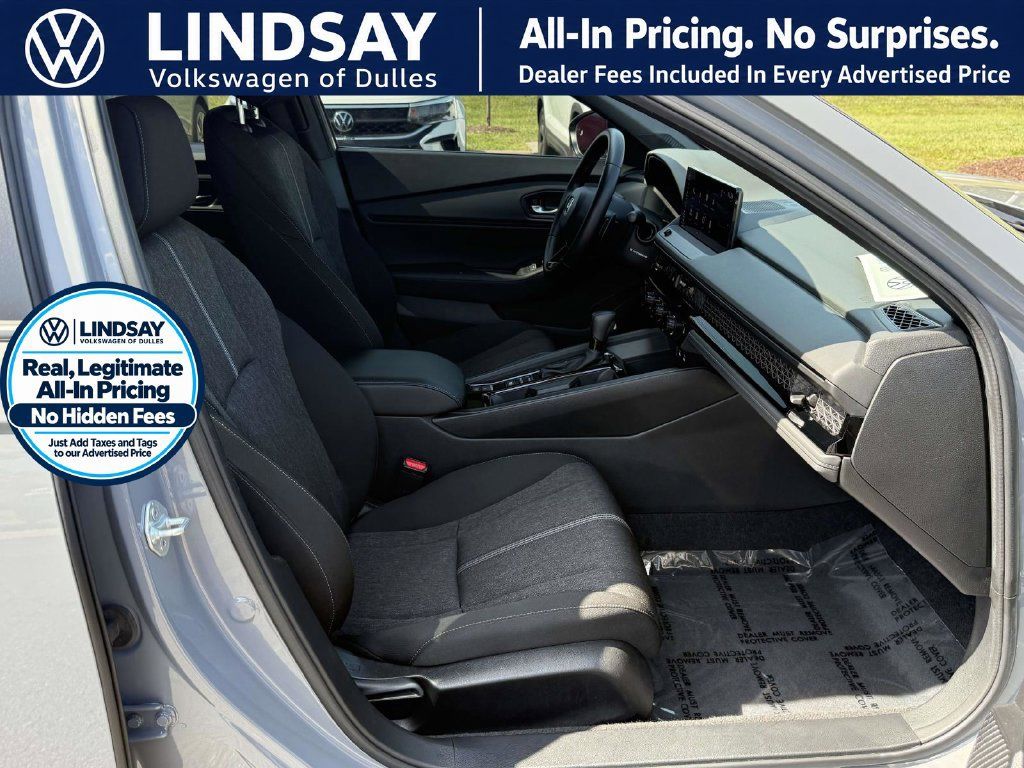Used 2024 Honda Accord Sport image 12