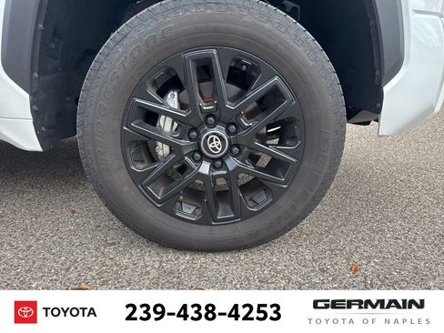 Used 2025 Toyota Tundra Limited image 15