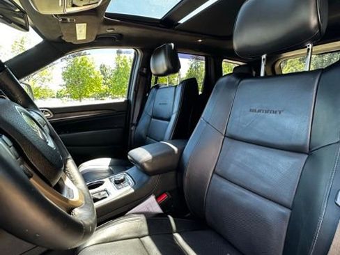 Used 2016 Jeep Grand Cherokee Summit w/ Platinum Series Group AWD/4WD image 12
