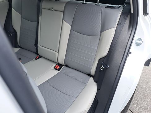 Used 2023 Toyota RAV4 Limited image 14