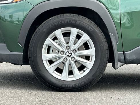 Used 2024 Toyota Corolla Cross LE w/ Moonroof Package image 27