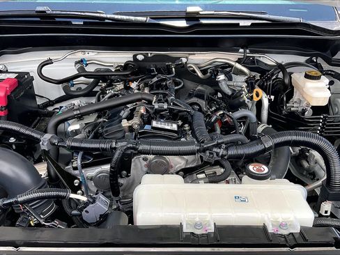 Used 2024 Toyota Tacoma SR5 AWD/4WD image 13
