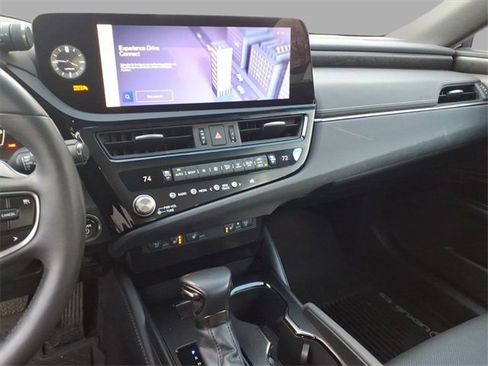 Certified 2023 Lexus ES 300h w/ Premium Package image 19