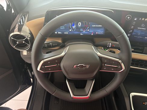 New 2026 Chevrolet Equinox ACTIV w/ Convenience Package III image 9