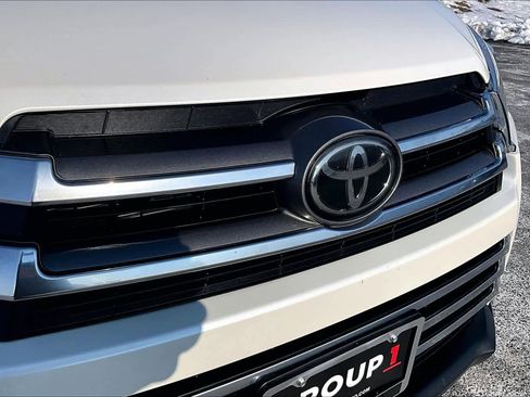 Used 2019 Toyota Highlander Limited image 30