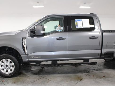 Used 2024 Ford F250 XLT image 6