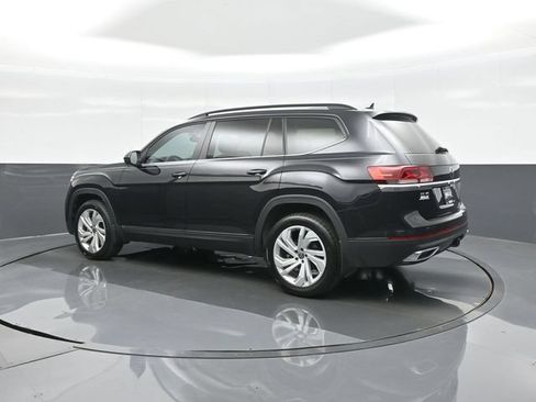 Used 2023 Volkswagen Atlas SE w/ Panoramic Sunroof Package FWD image 5
