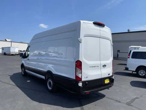Used 2024 Ford Transit 250 148 High Roof Extended w/ Load Area Protection Package RWD image 6