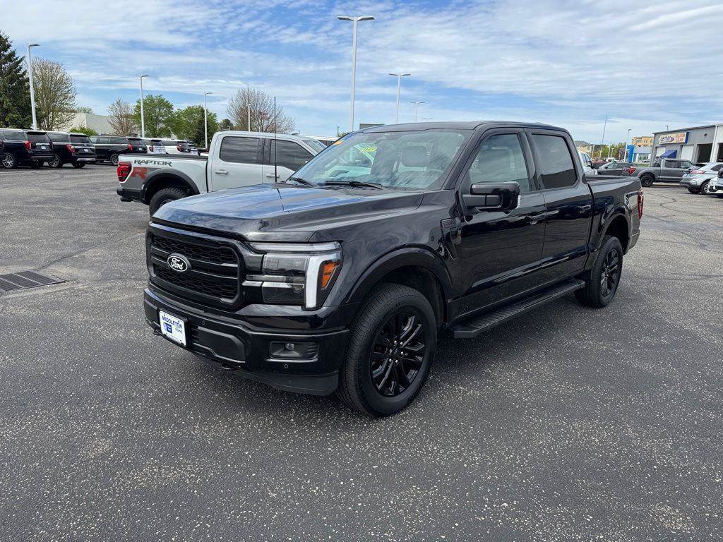 Used 2025 Ford F150 Lariat AWD/4WD image 14