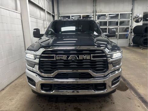 New 2026 RAM 2500 Tradesman AWD/4WD image 4