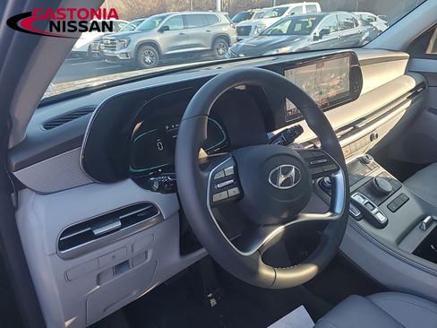 Used 2024 Hyundai Palisade SEL image 47