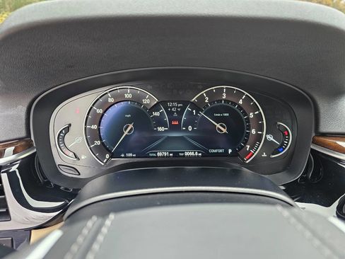 Used 2018 BMW 530i xDrive image 16