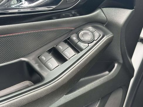 Used 2023 Chevrolet Traverse RS AWD/4WD image 14